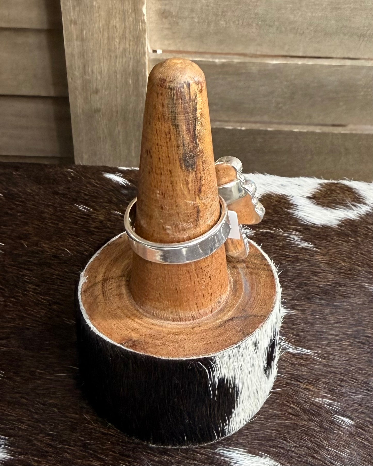 Lightning Bolt Checkered 3 Stone Ring *Non Native