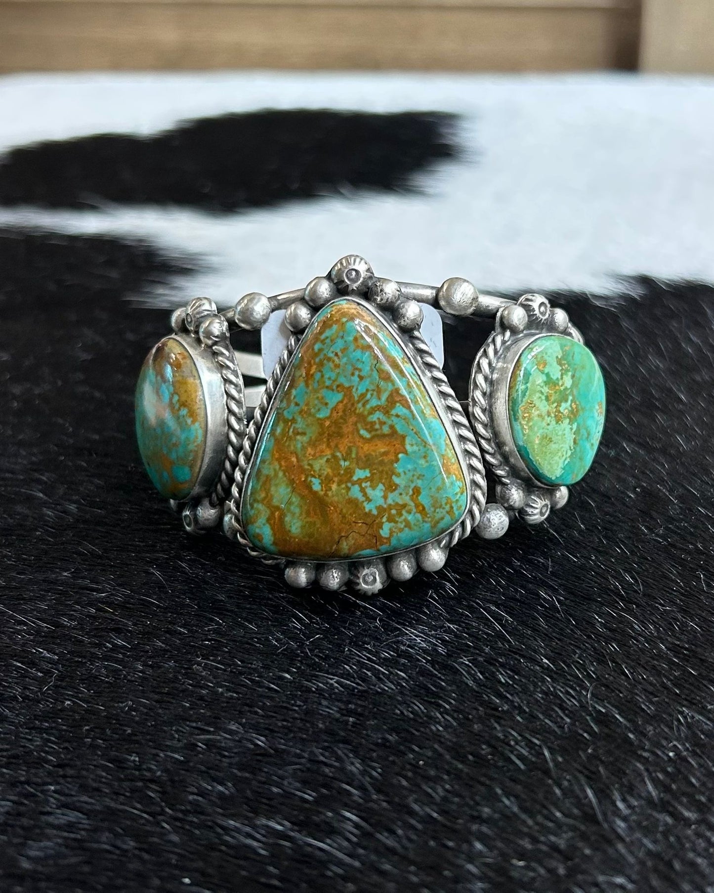 Chunky 3 Stone Royston Cuff *Native