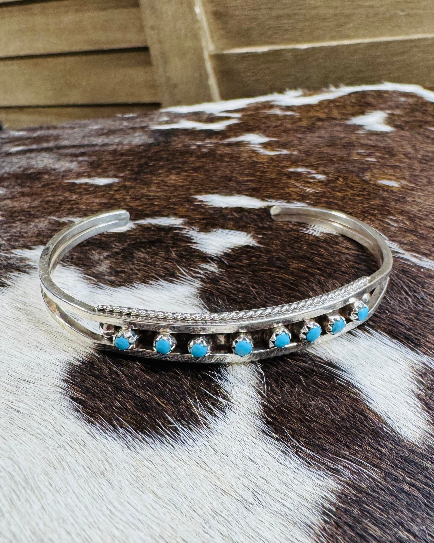 8 stone Zuni Cuff
