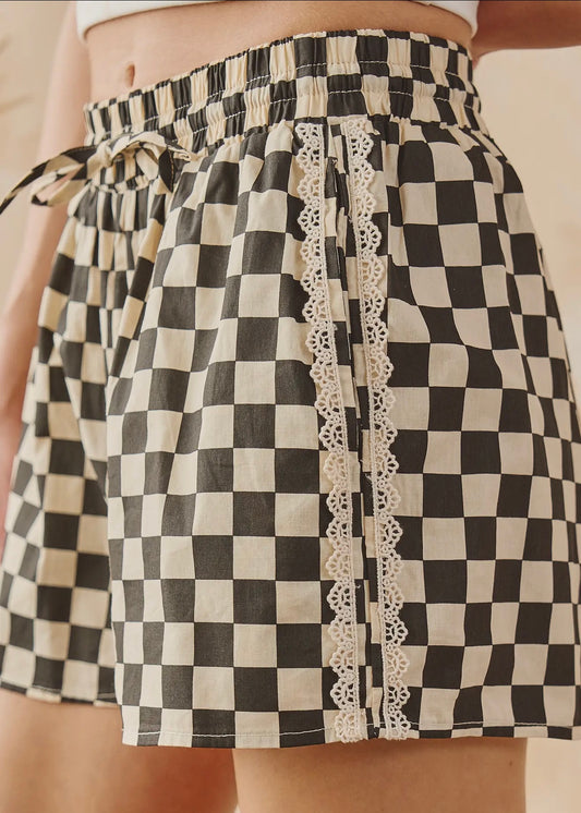 Check Mate Shorts *Beige