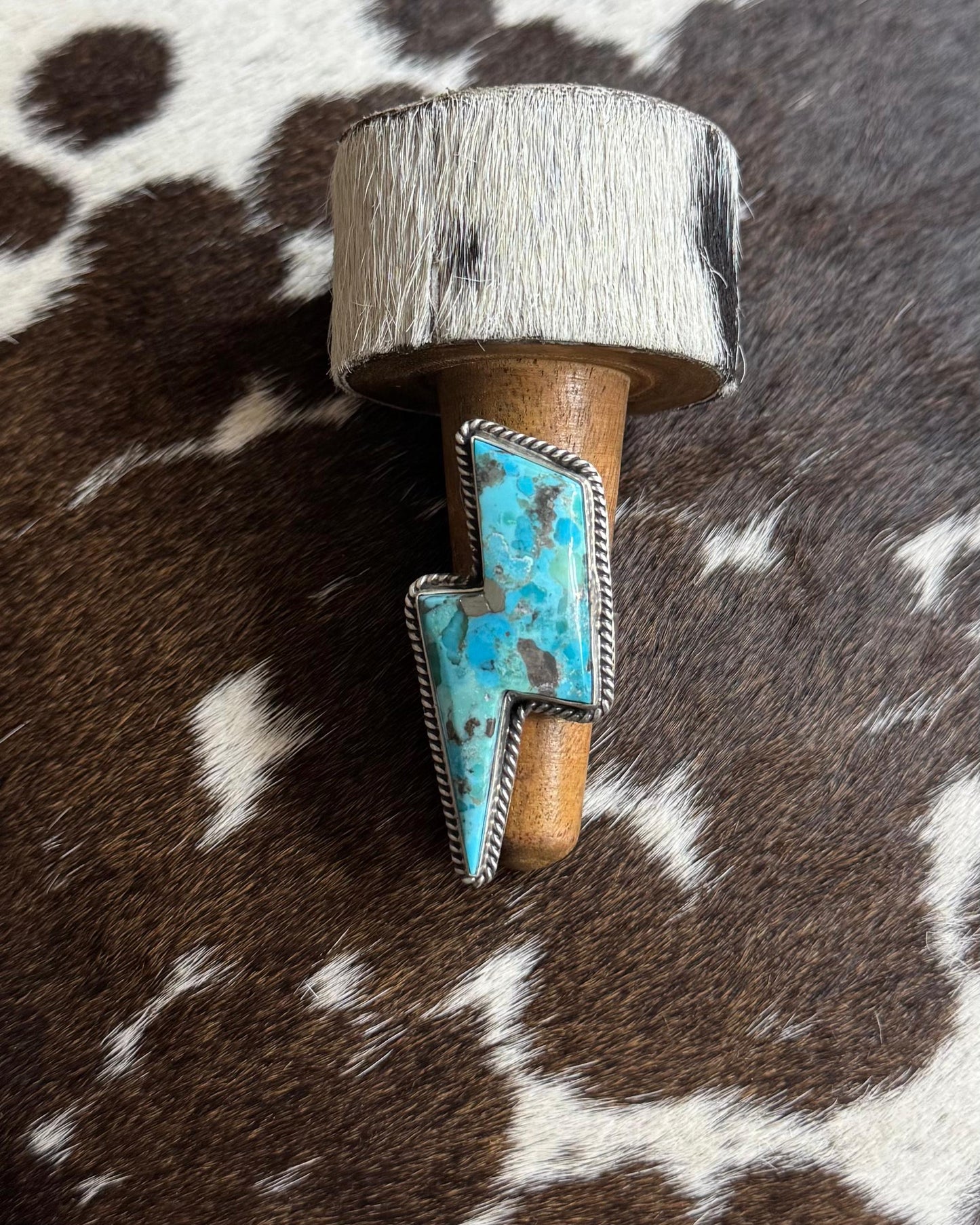 Lightning Bolt Ring *Native