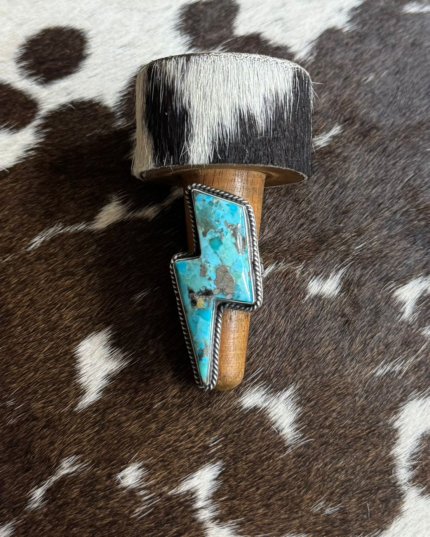 Lightning Bolt Ring *Native