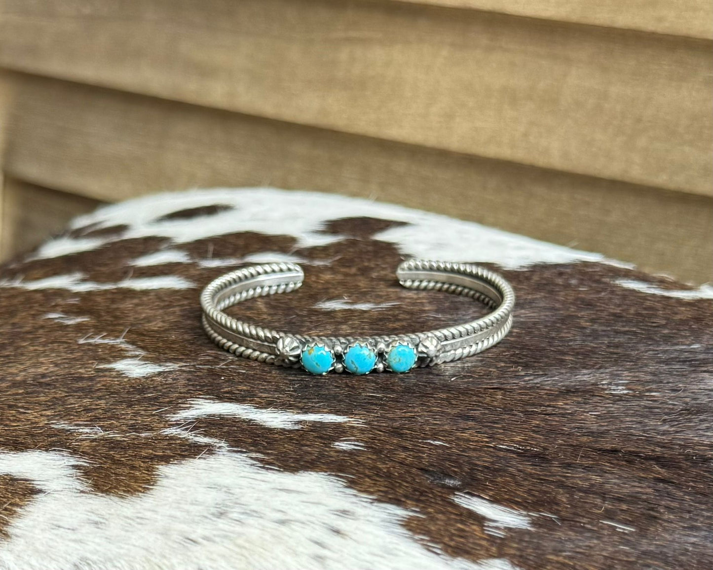 3 Stone Simple Cuff *Native