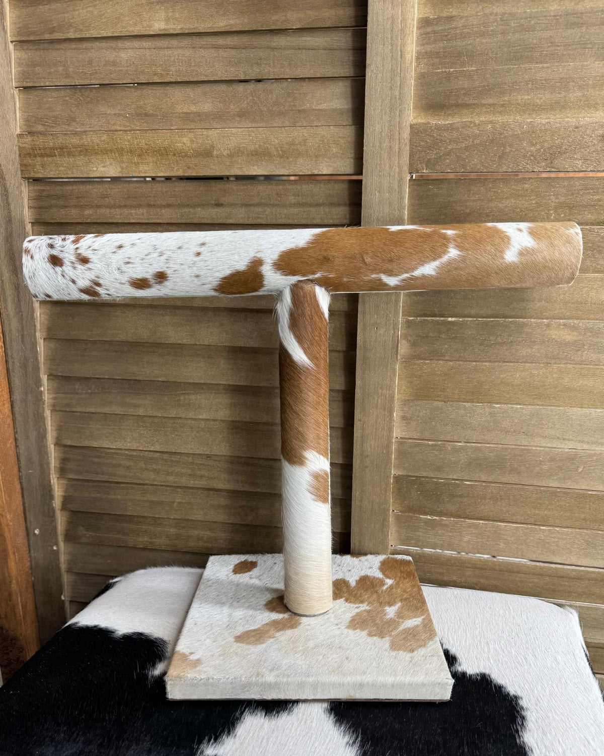 Brown Bracelet Cowhide Display