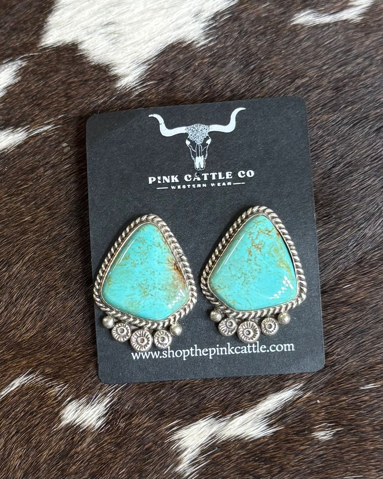 Kingman Border Studs *Native