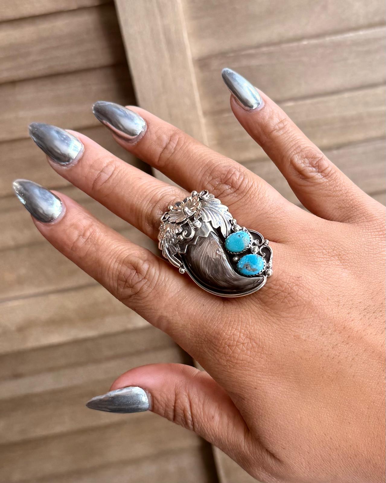Bear Claw Ring *Native