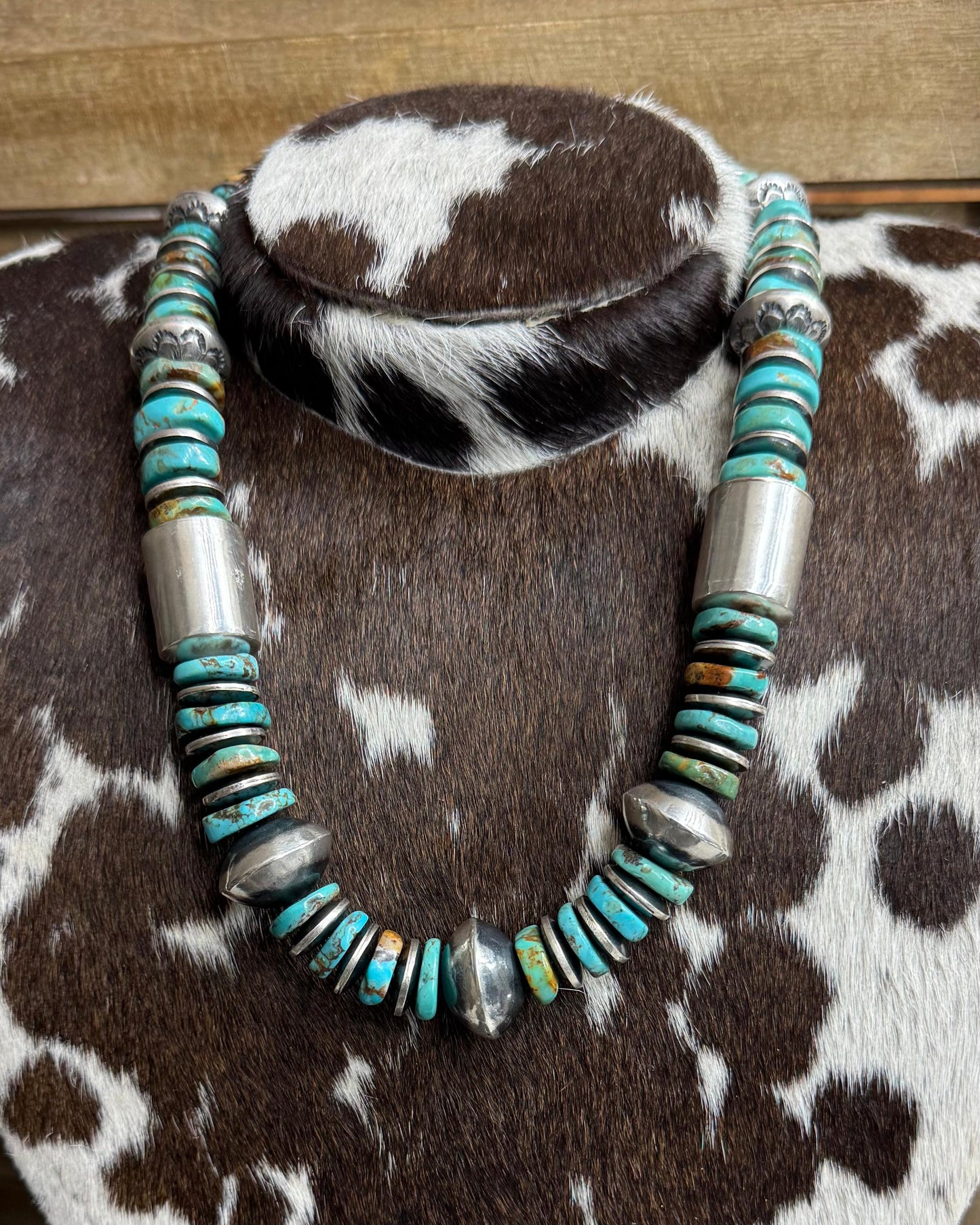 Chunky Turquoise & Barrel Pearl Necklace