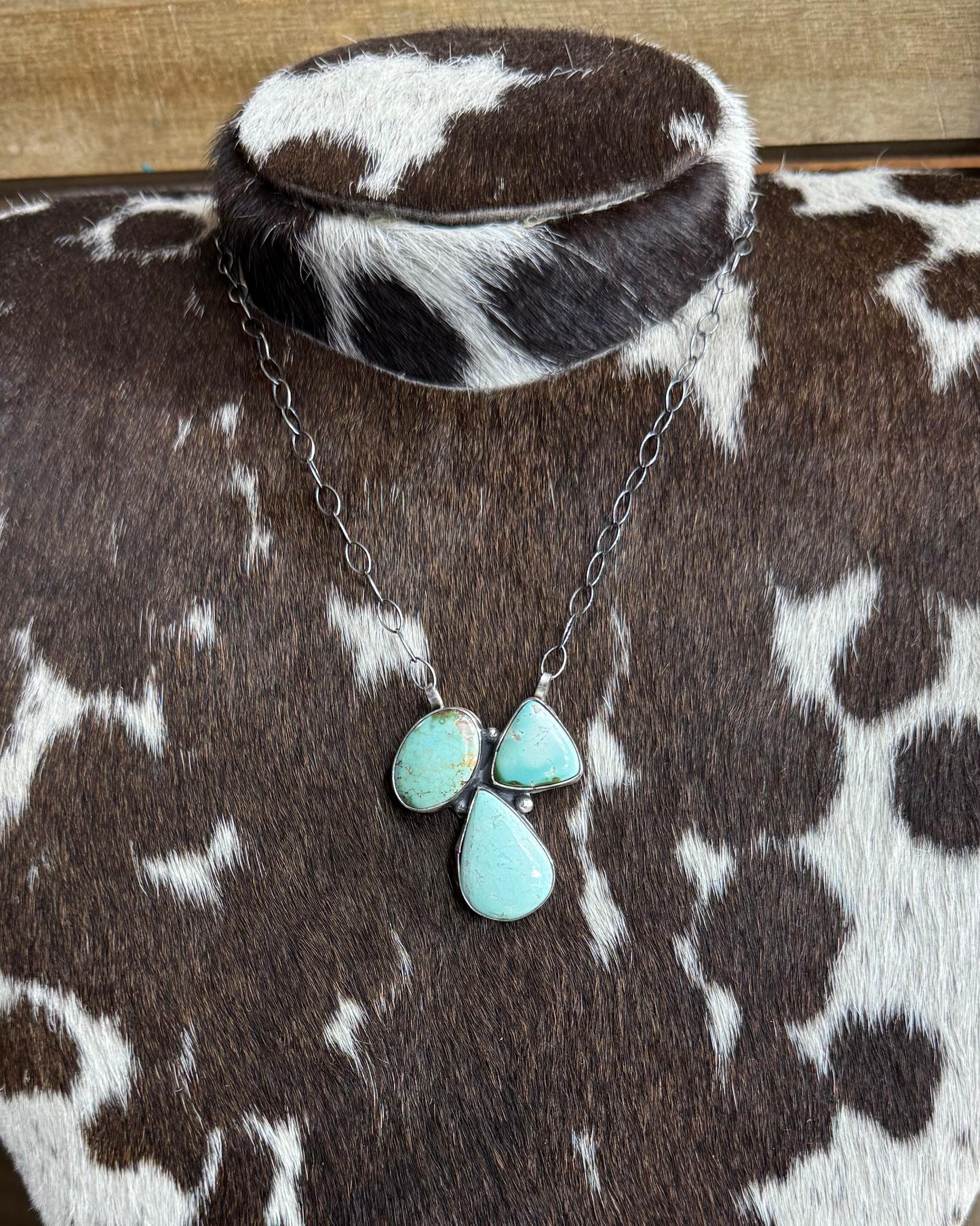 19" 3 Stone Cluster Necklace *Native