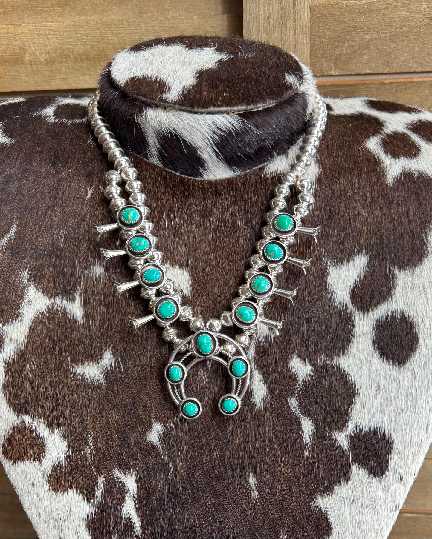 Simple Green Squash Blossom Necklace *Native