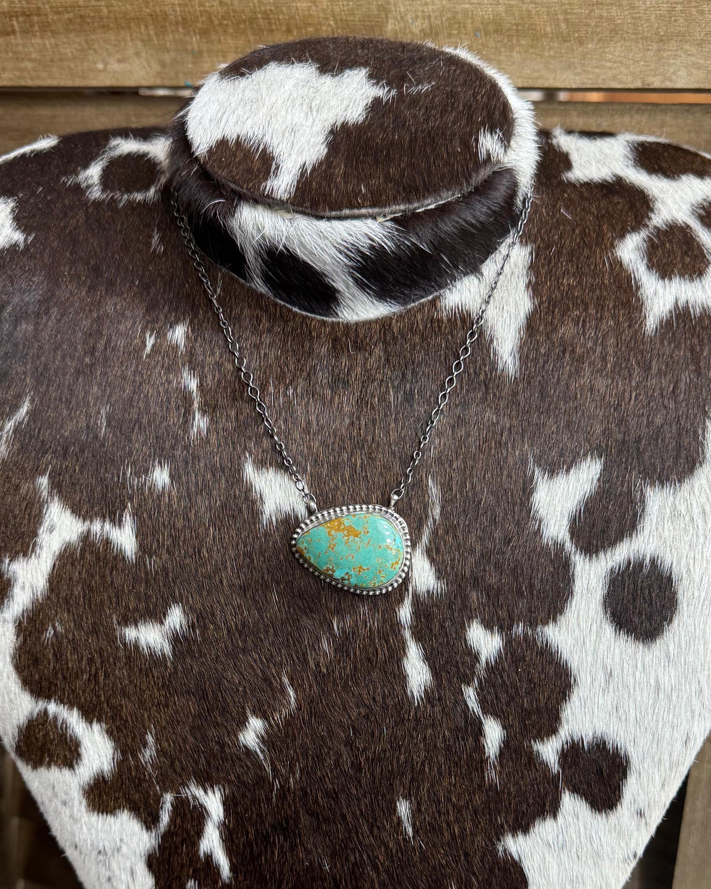 Simple Green Turquoise Necklace *Native