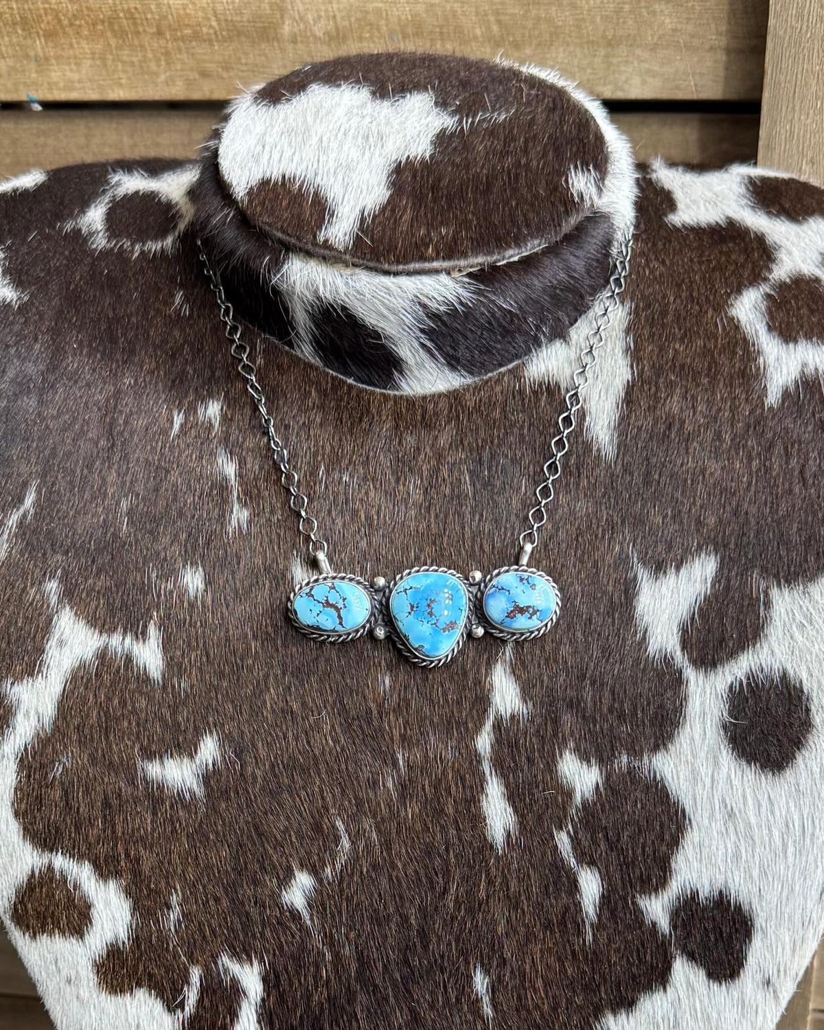 Golden Hills 3 Stone Necklace *Native