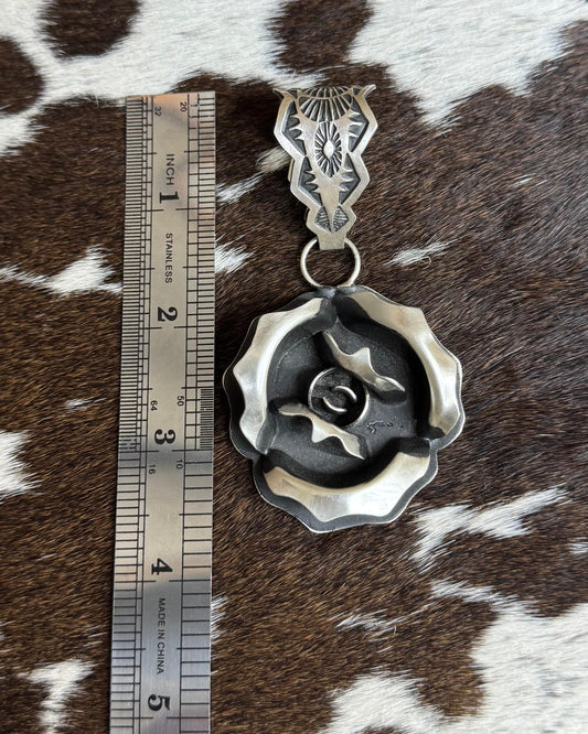L.Tahe Rose Pendant *Native