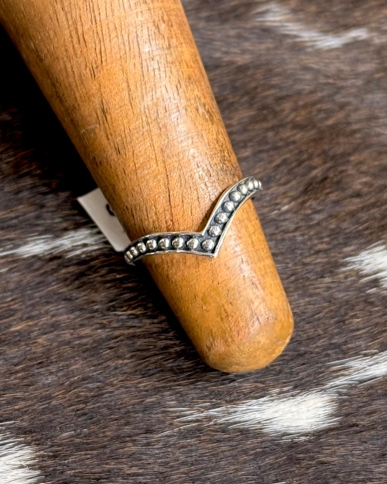 Dotted Chevron Band *NonNative