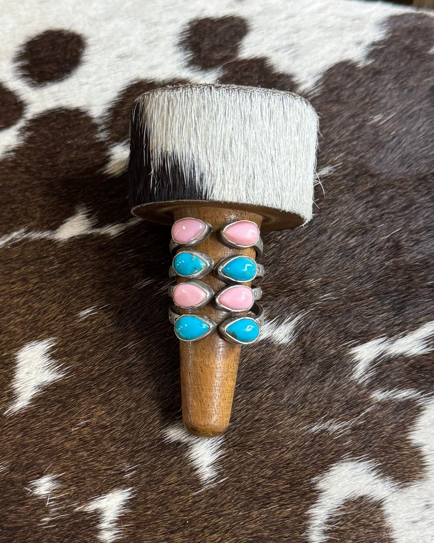 Pink Conch & Turquoise 8 Stone Ring *Native