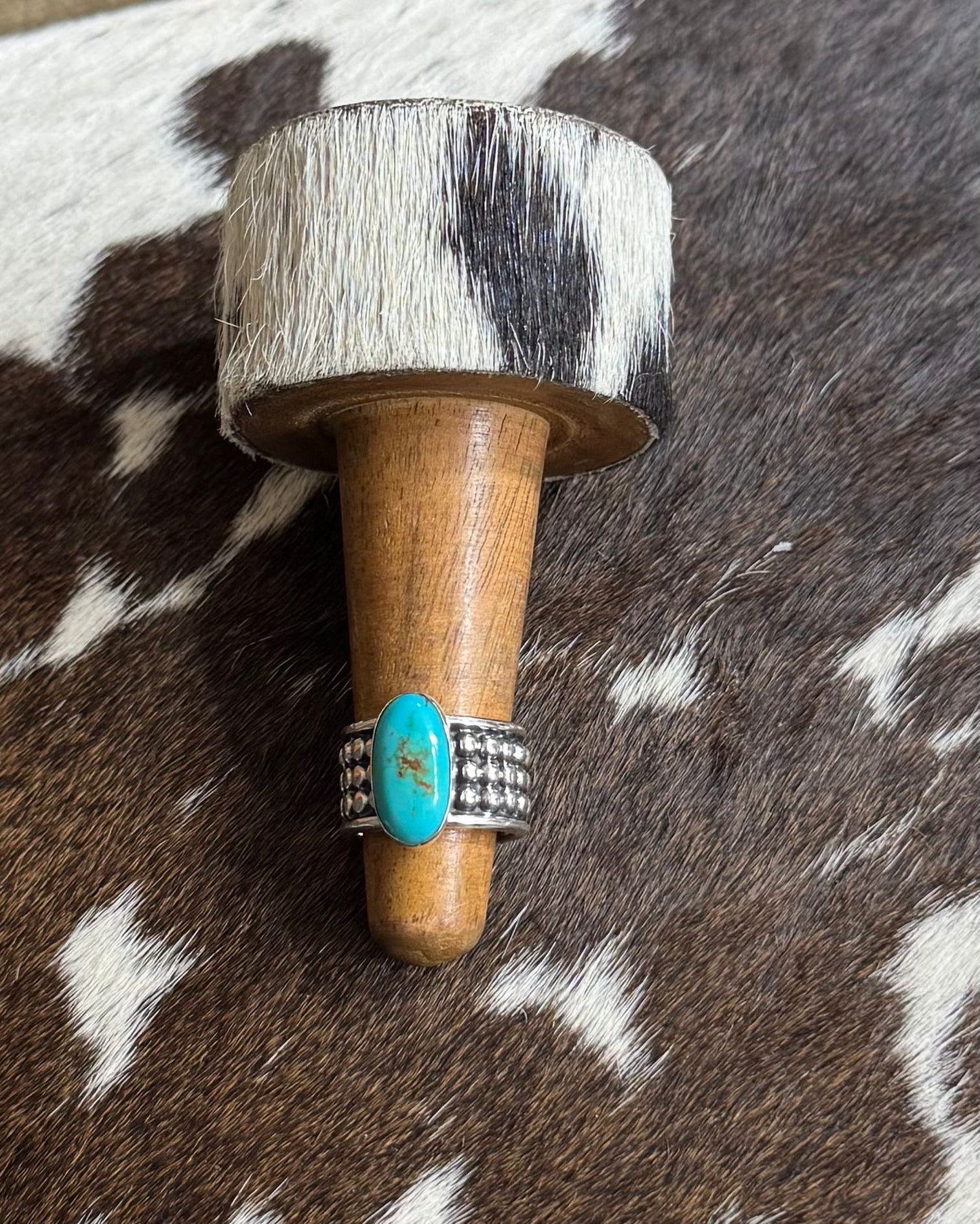 Sz 5 Studded Everyday Ring *NonNative