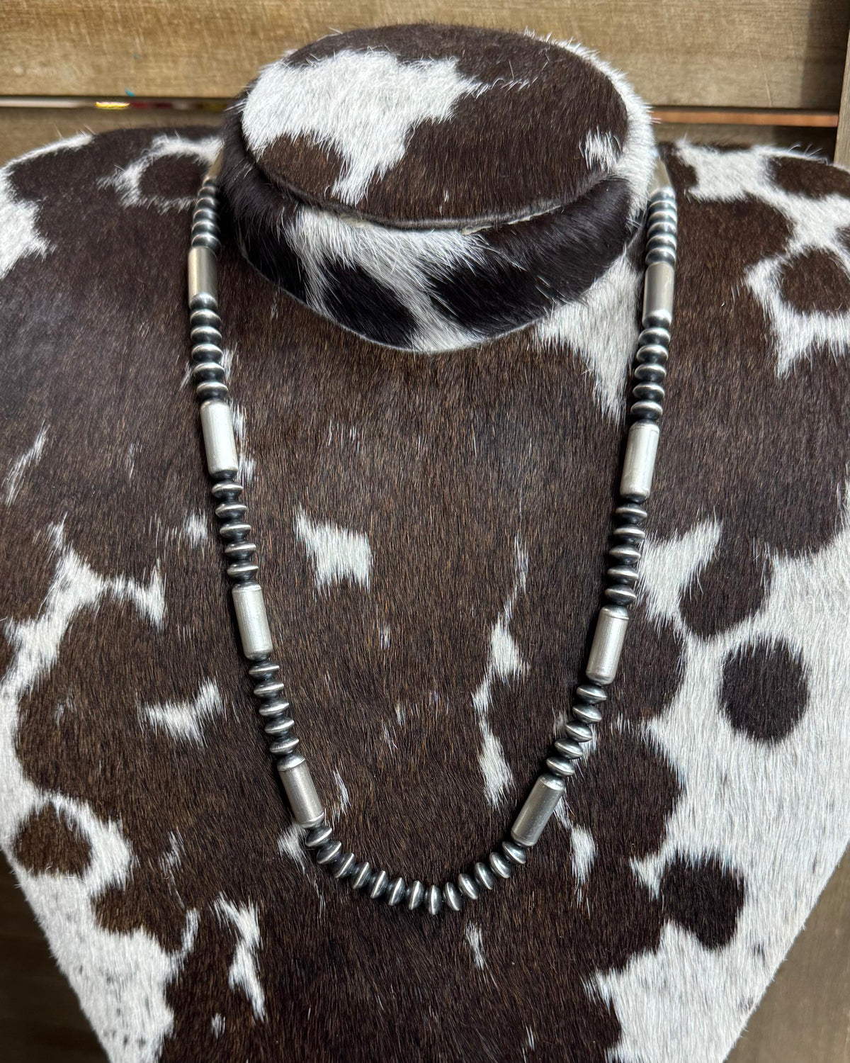 22" Barrel Handmade Saucer Pearls