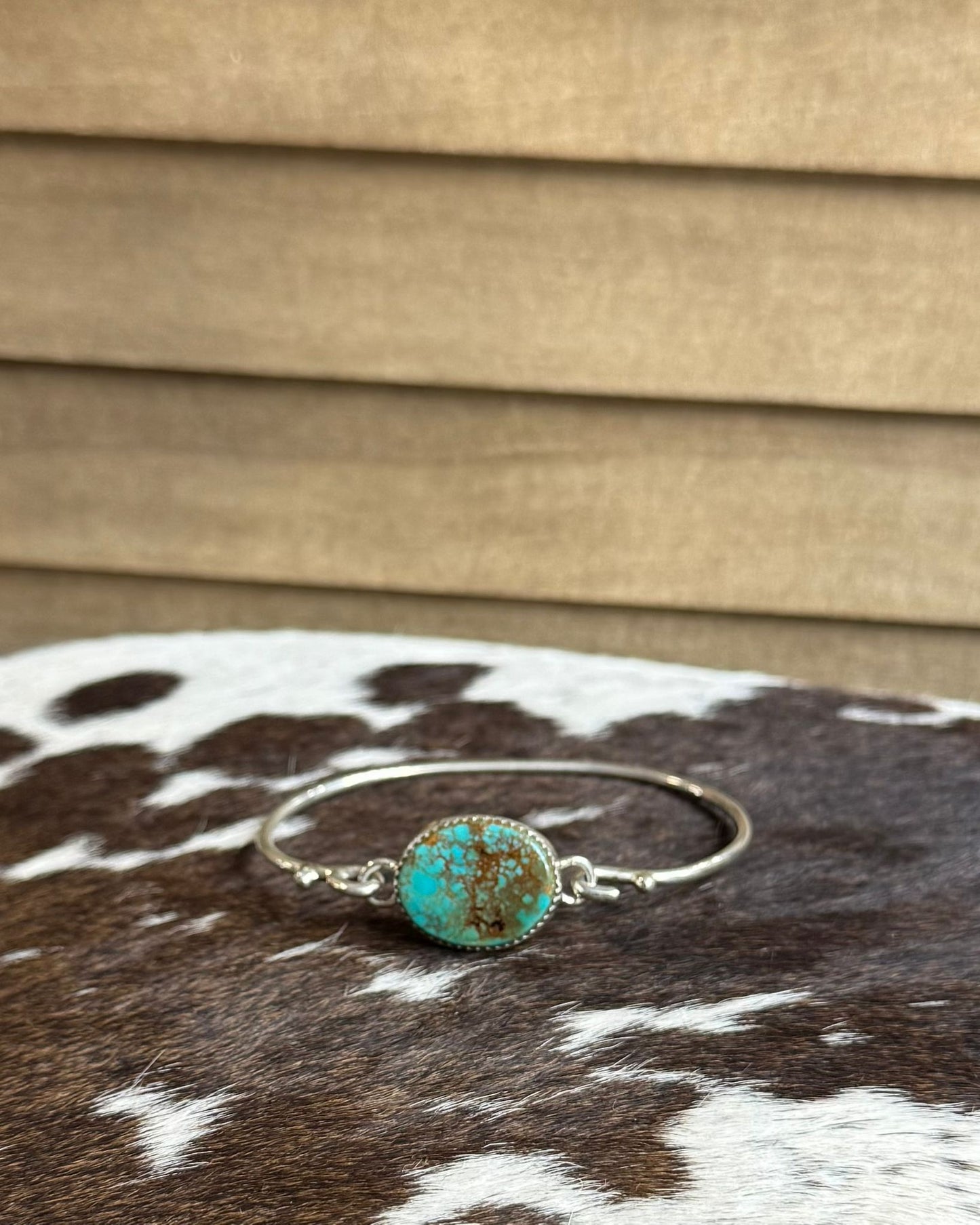 Single Dainty Clasp Bracelet