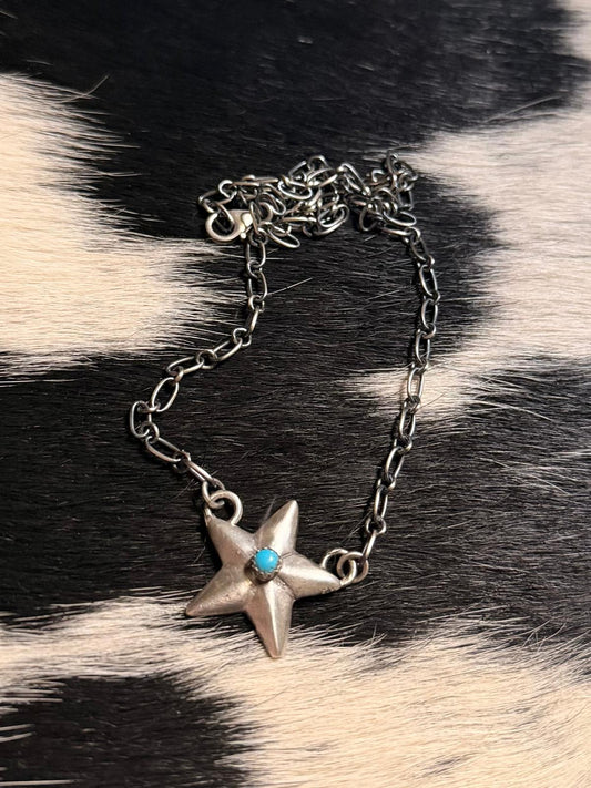 18” Dainty Star Necklace