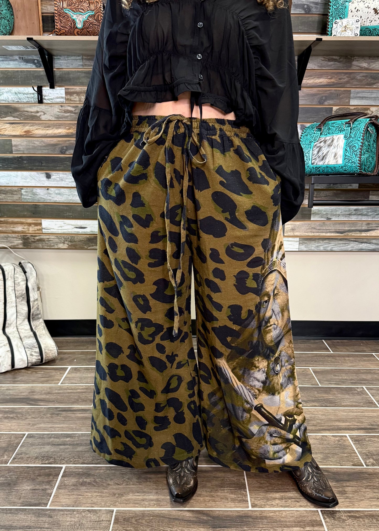 Leopard Chief Linen Pants