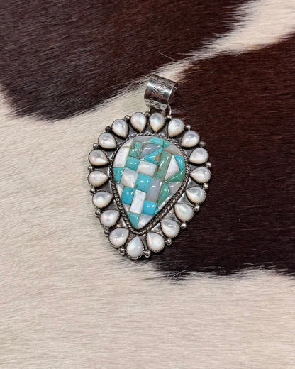 Cobblestone Mother of Pearl Kingman Pendant *Native