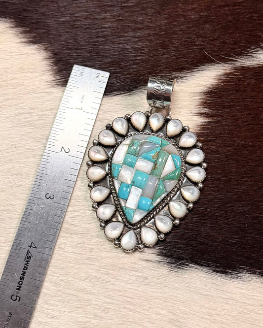 Cobblestone Mother of Pearl Kingman Pendant *Native
