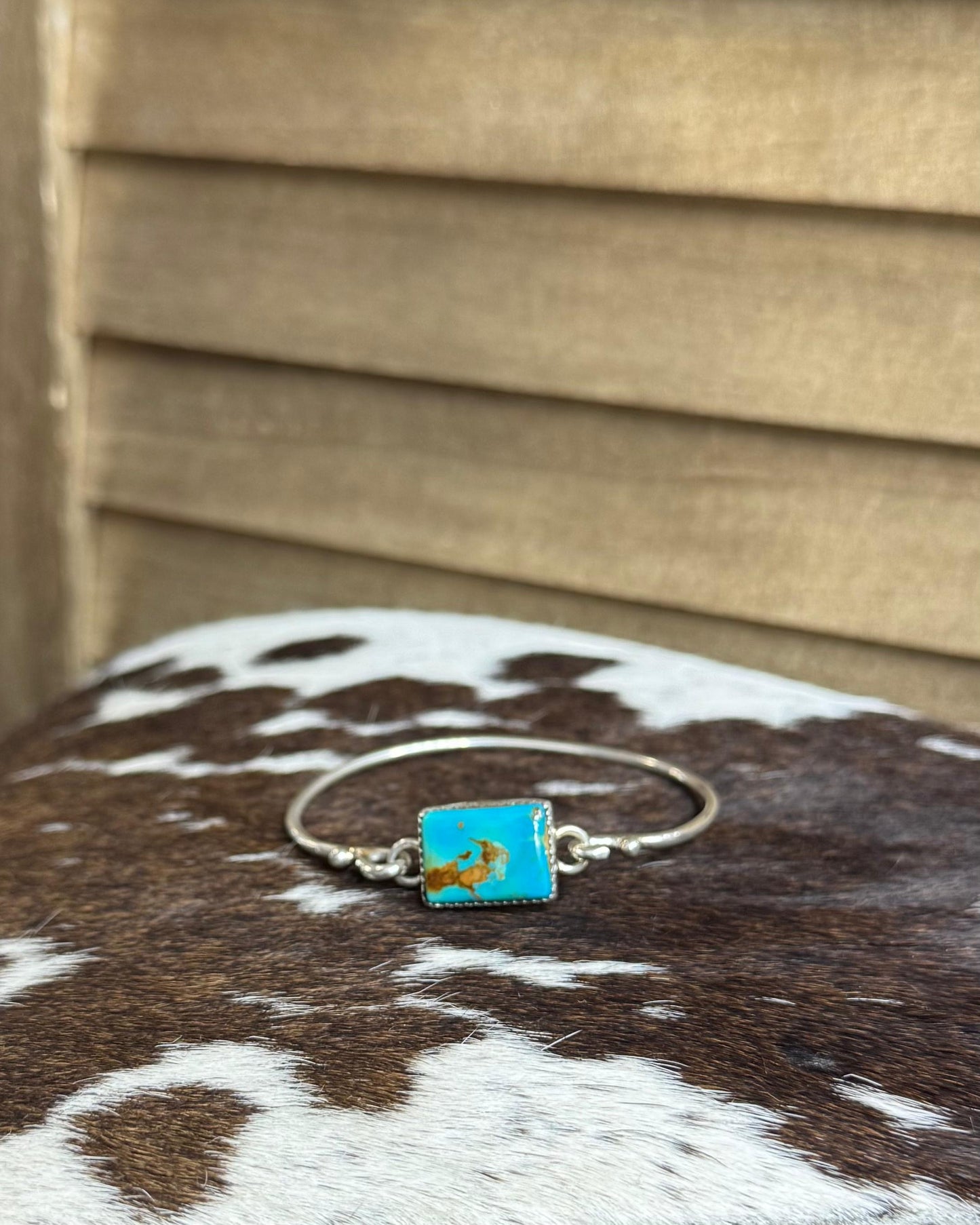 Single Square Dainty Clasp Bracelet