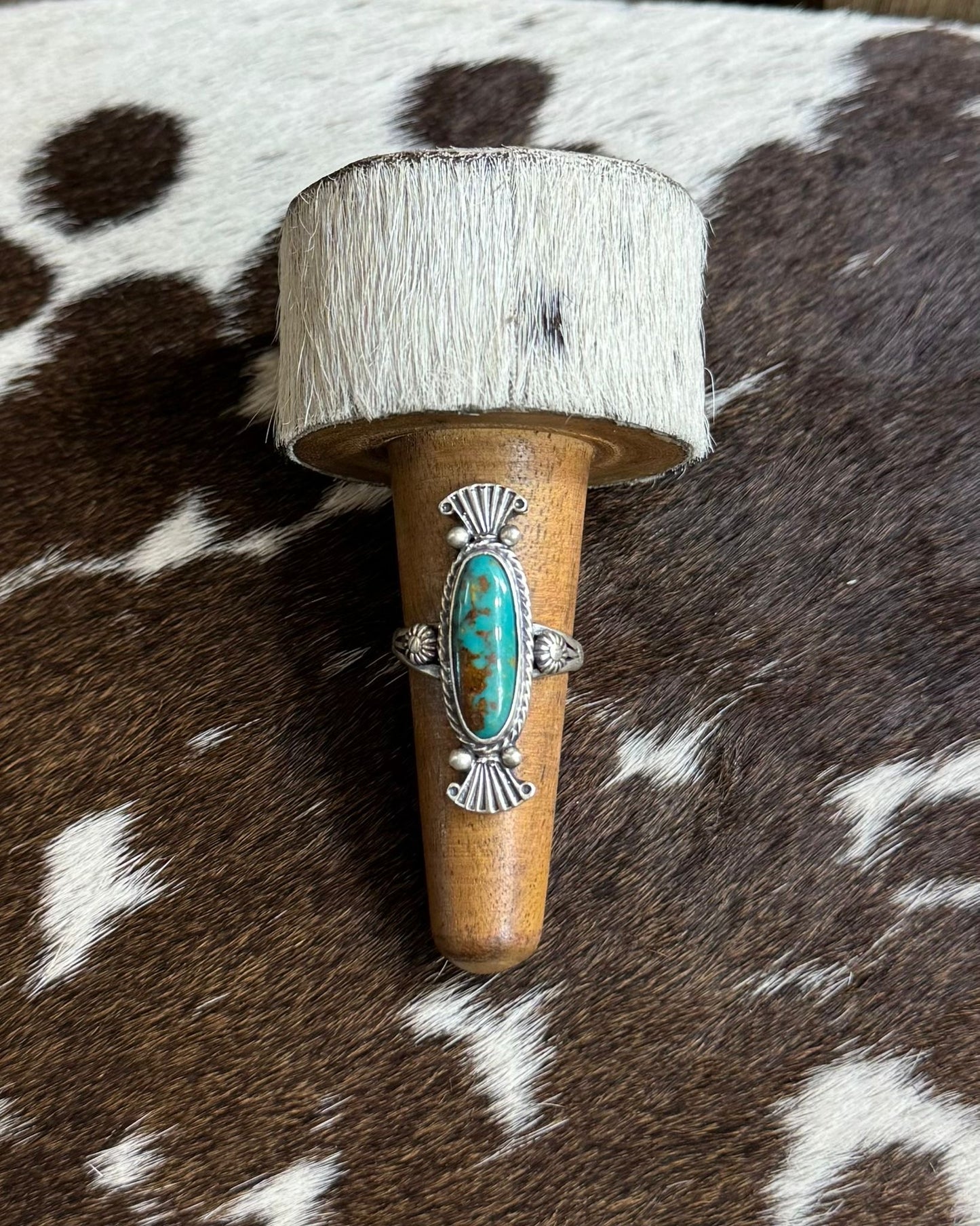 Simple Oval Border Ring *Native
