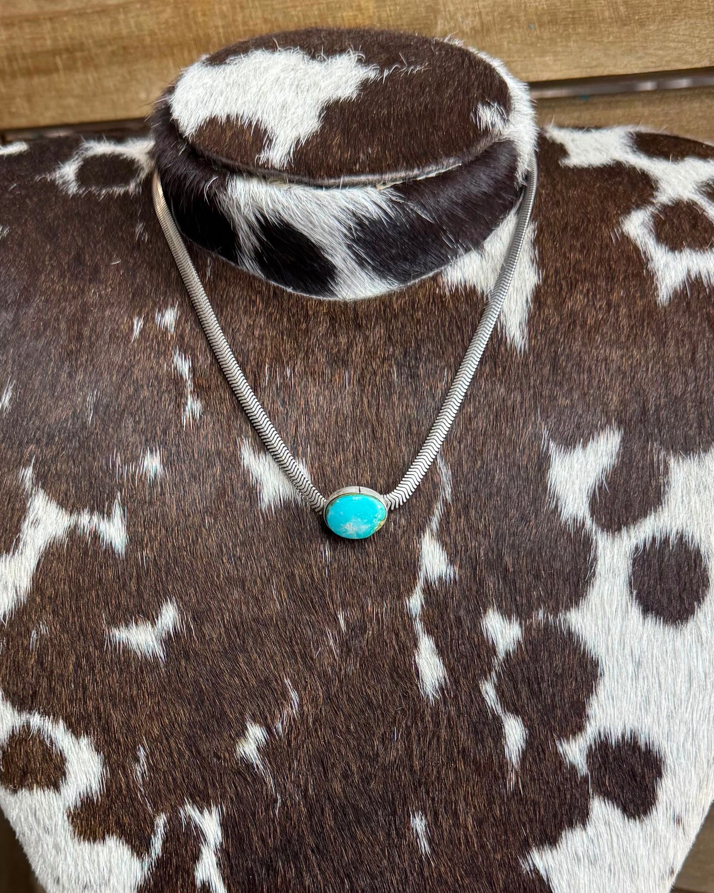 Snake Chain Single Stone Necklace *Native