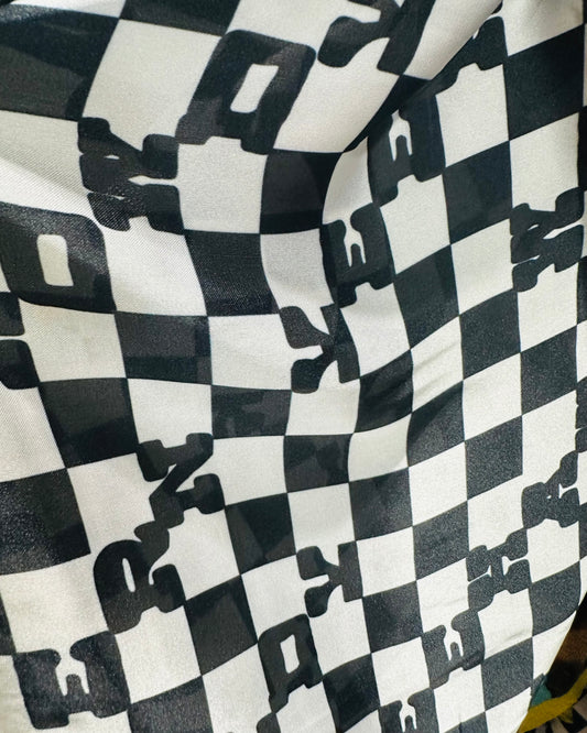 Checkered wild rag