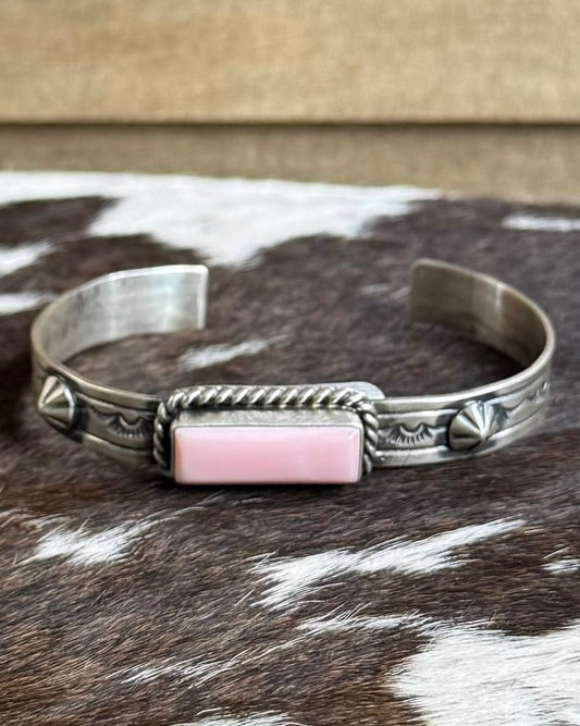 Pink Conch Bar Sterling Cuff *Native