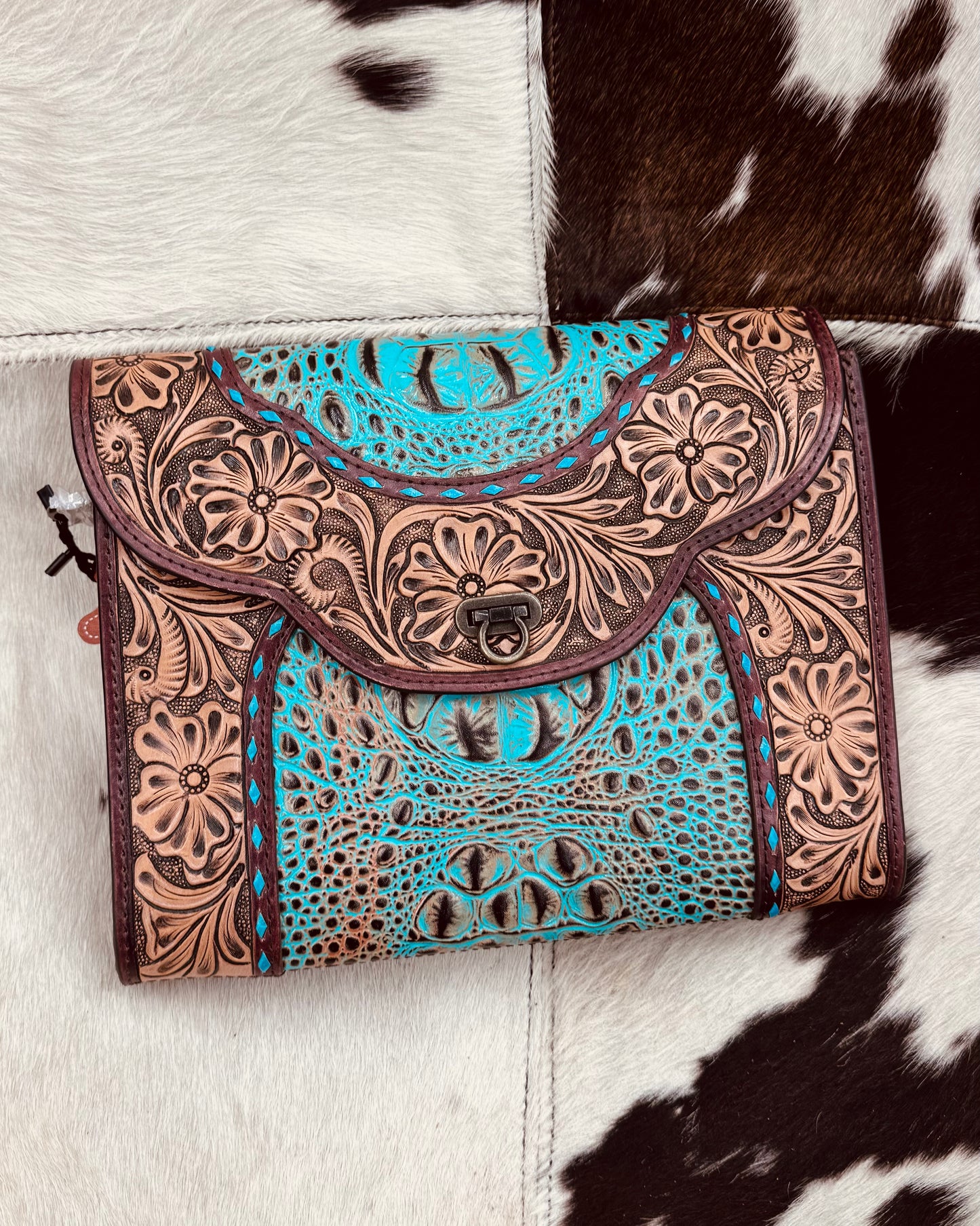 Caiman Tooled American Darling Crossbody