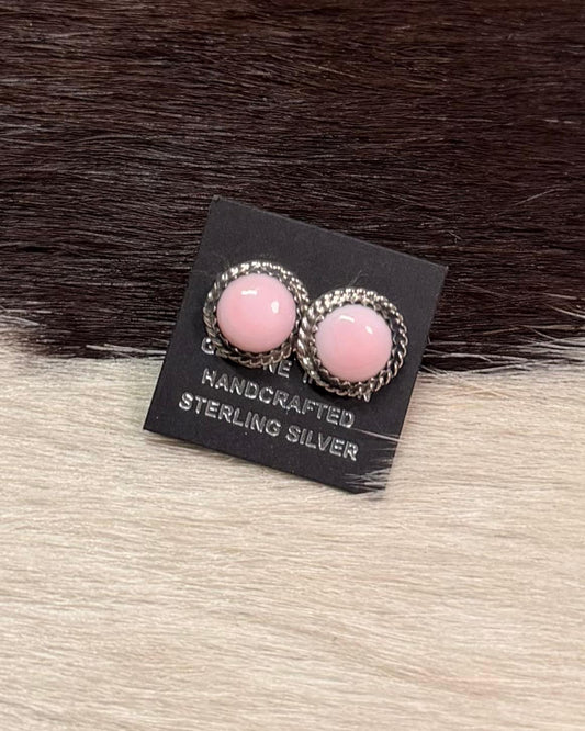 Pink Conch Stud *Native