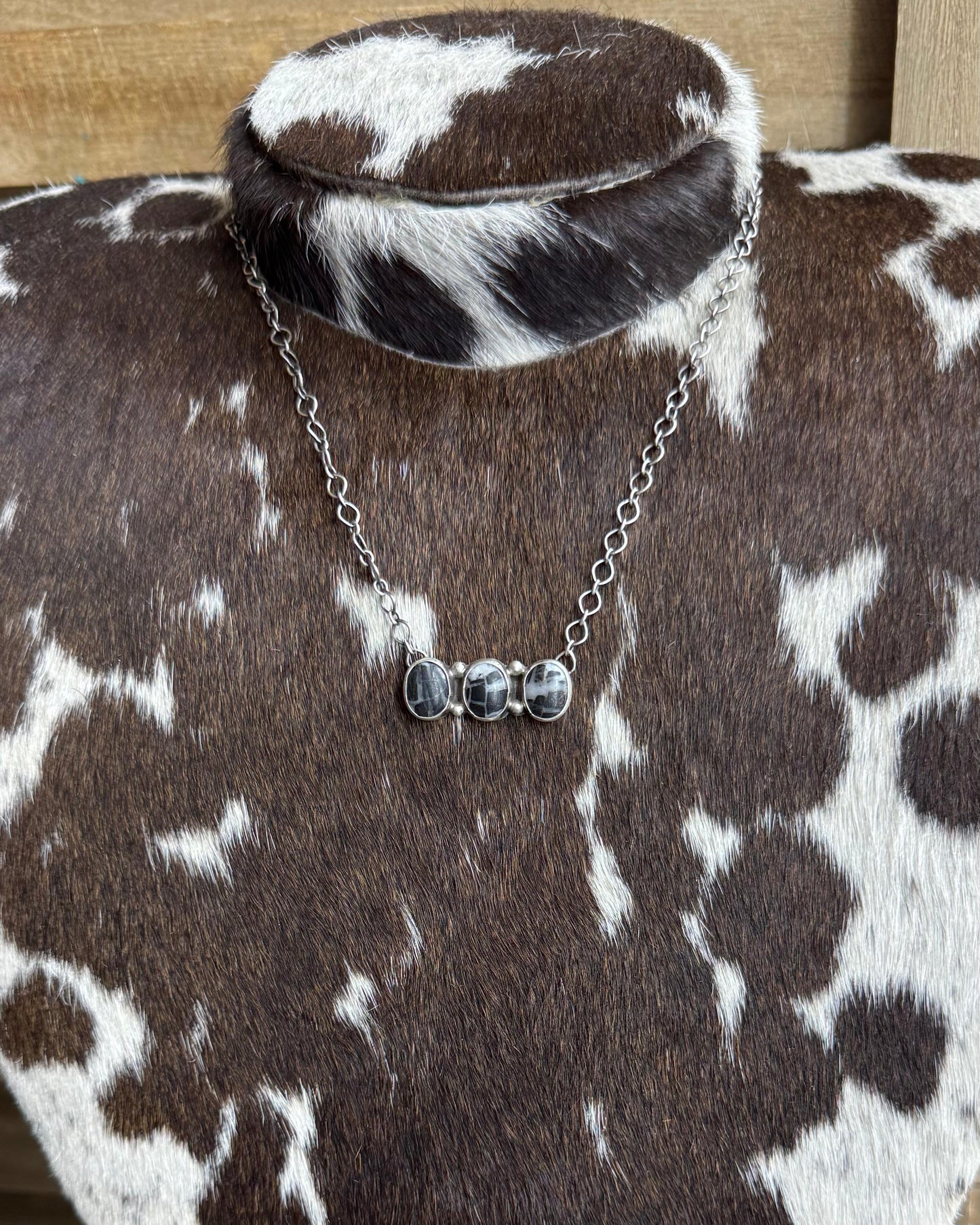 18.5” 3 Stone White Buffalo Necklace * Native
