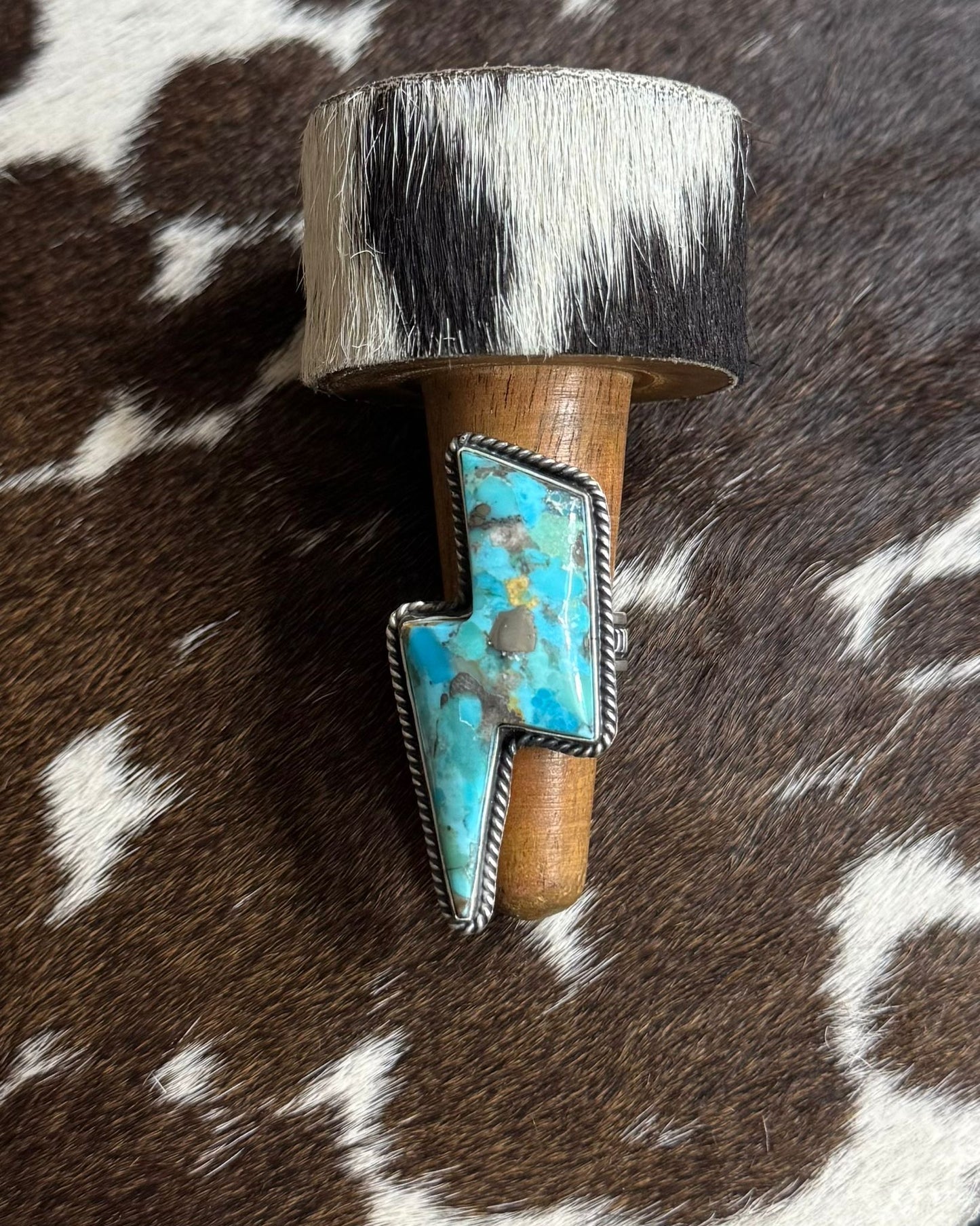 Lightning Bolt Ring *Native