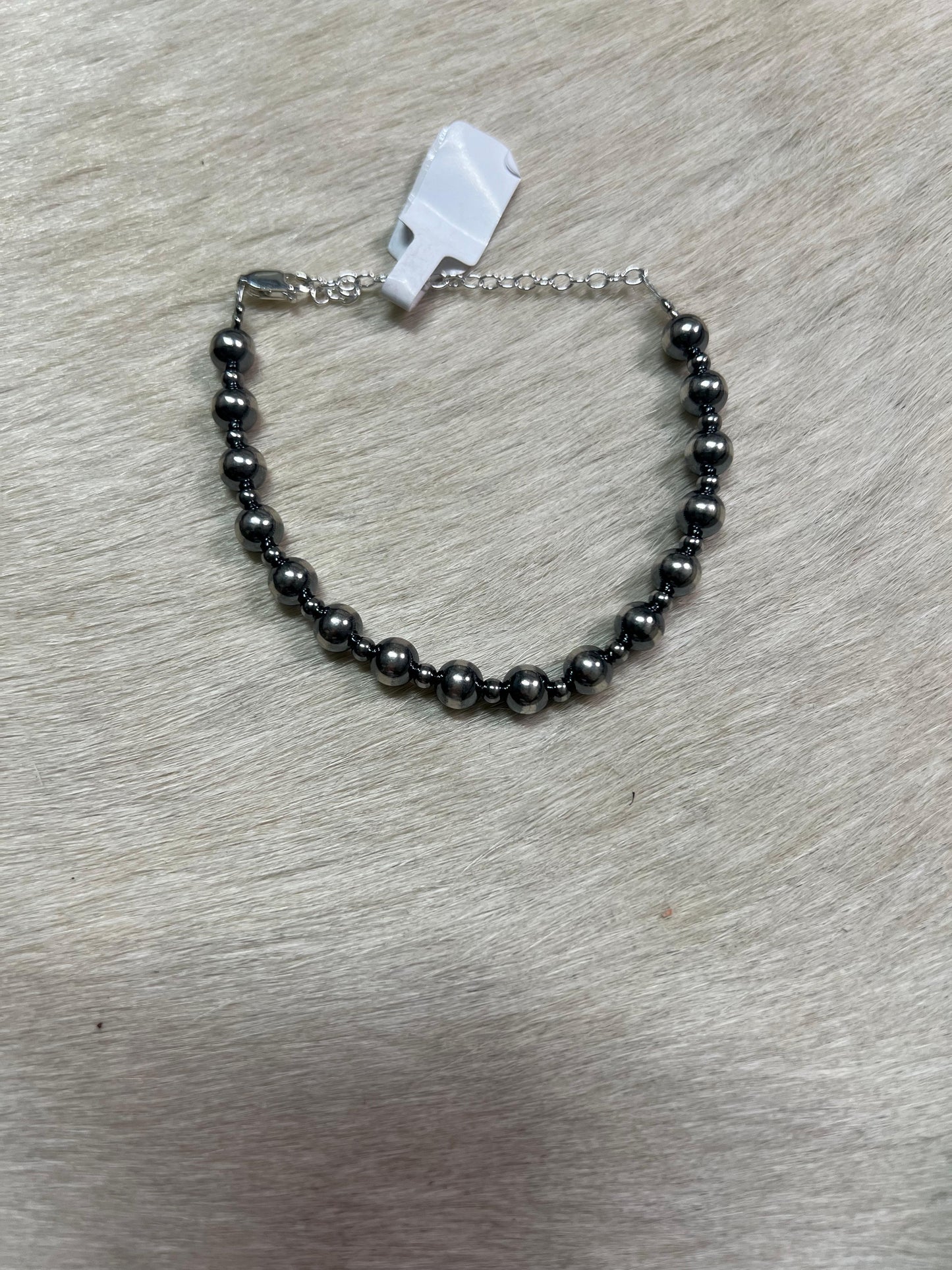 Everyday Pearl Bracelet