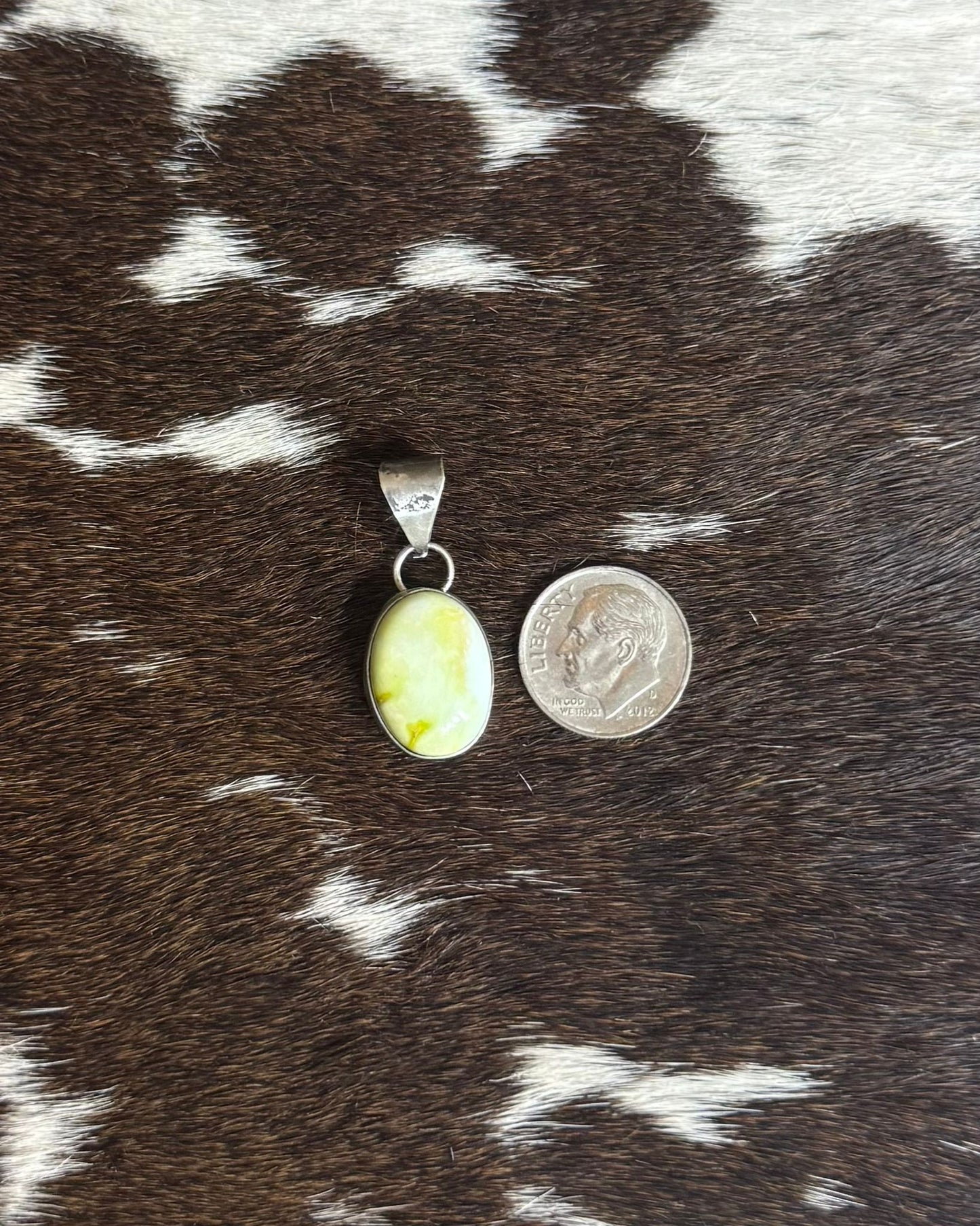 Simple Dainty Palomino Pendant *Native