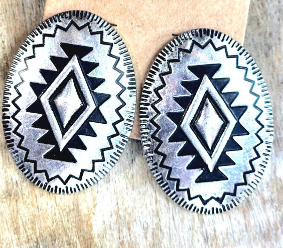 Aztec Oval stud earrings