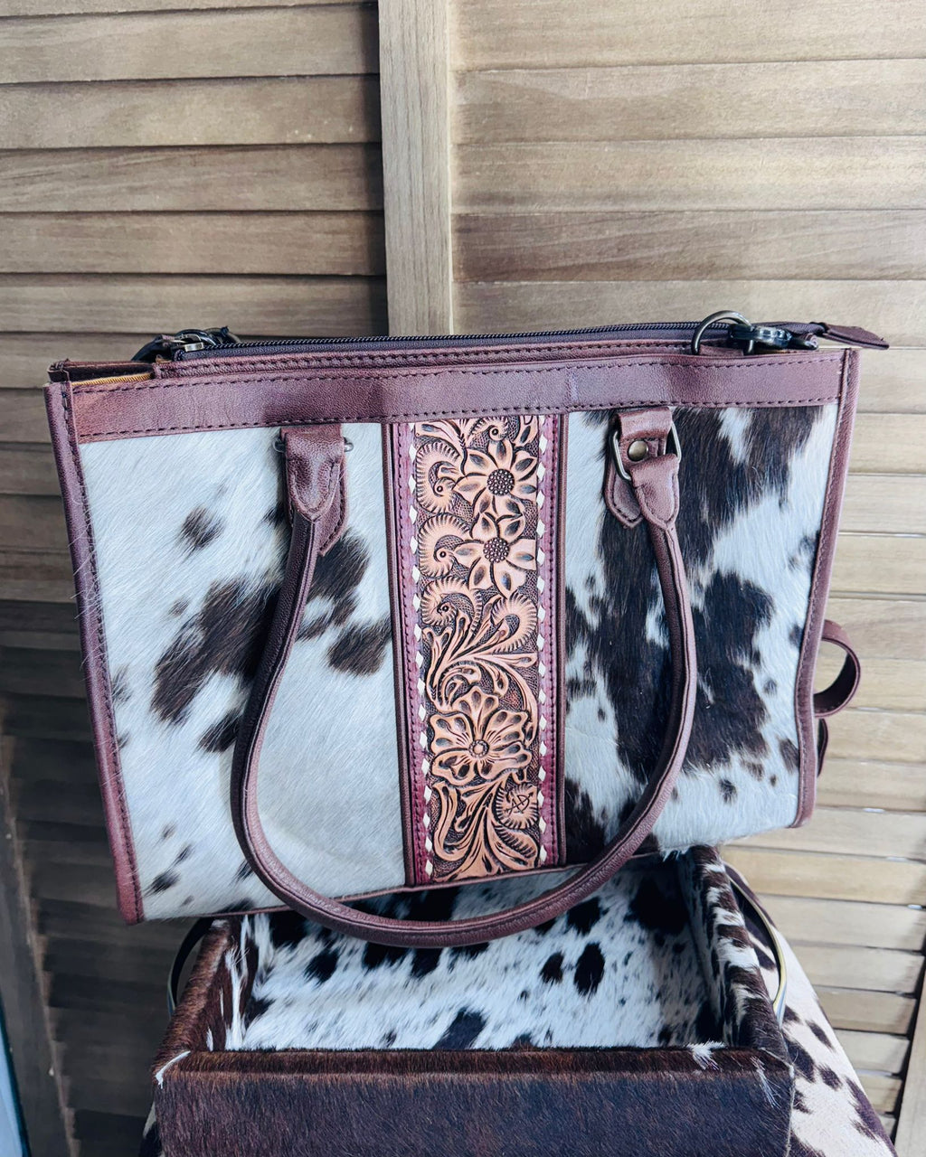 AD Middle Tooled Tote