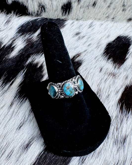 Vivi 3 Stone Ring *NonNative