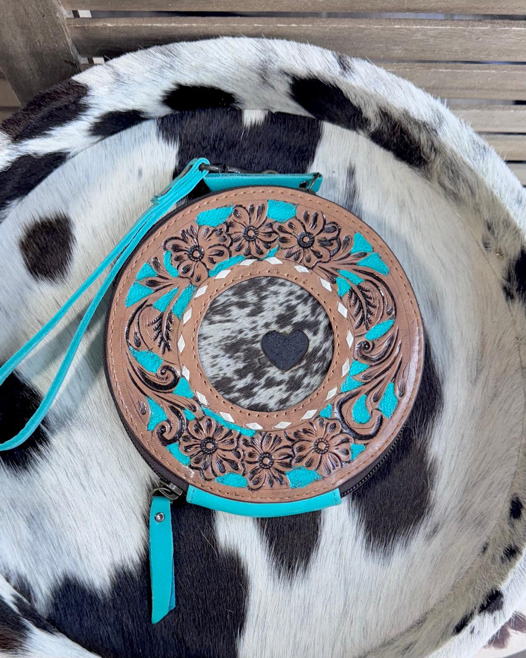 Turquoise Cowhide & Tooled Round wrislet