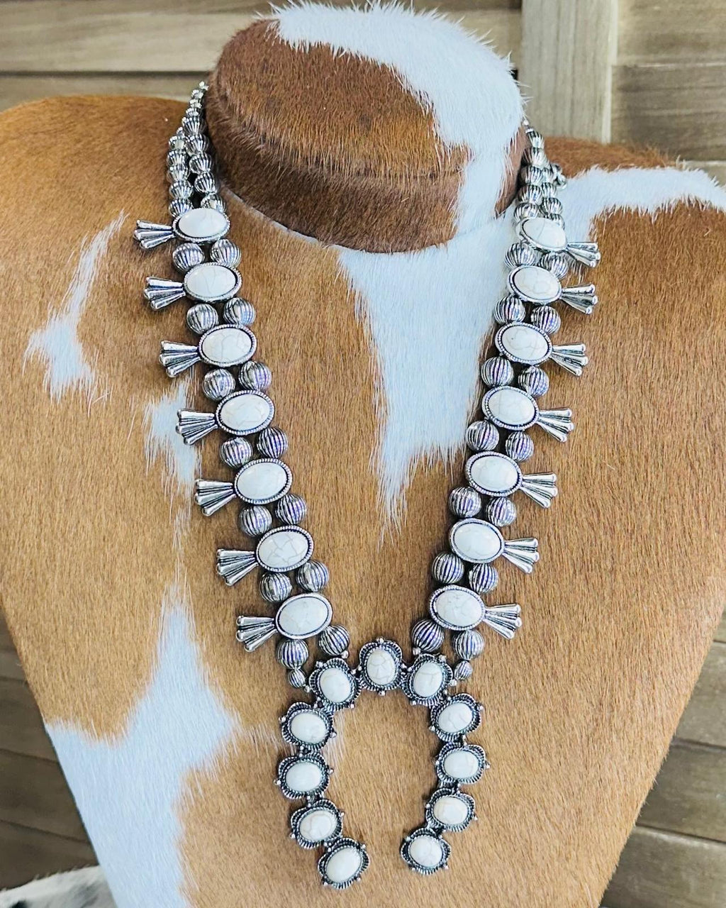 White Stone Squash Statement Necklace