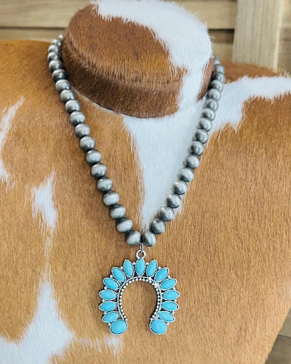 Turquoise Stone Single Squash Pearl Necklace