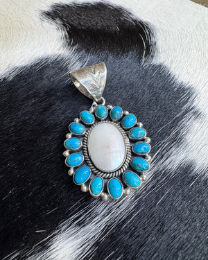 Mother of Pearl & Kingman Pendant