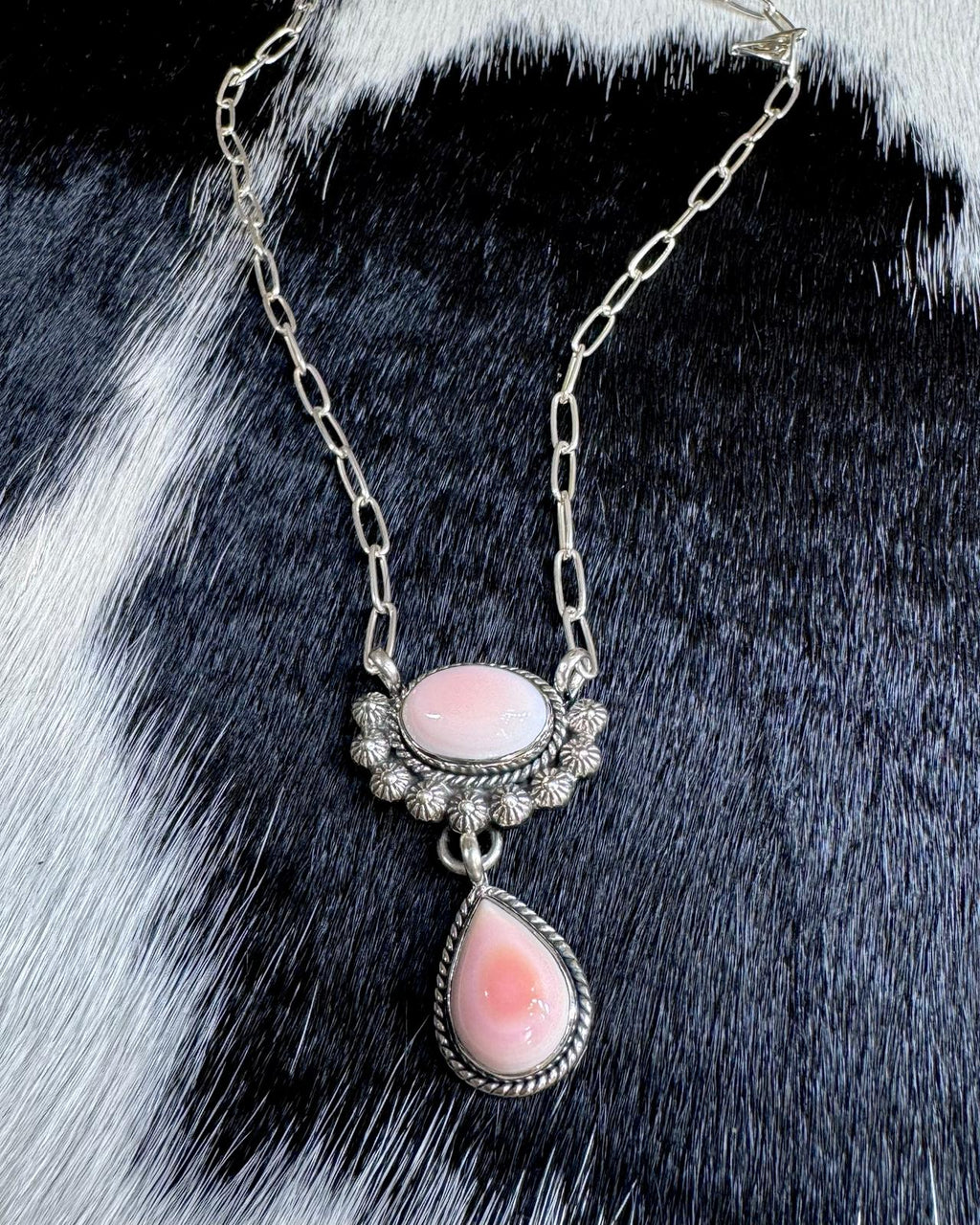 Pink Conch Teardrop Necklace