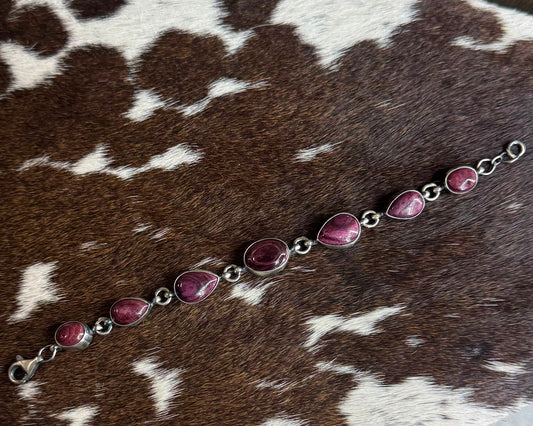 Purple Spiny Clasp Bracelet *Native