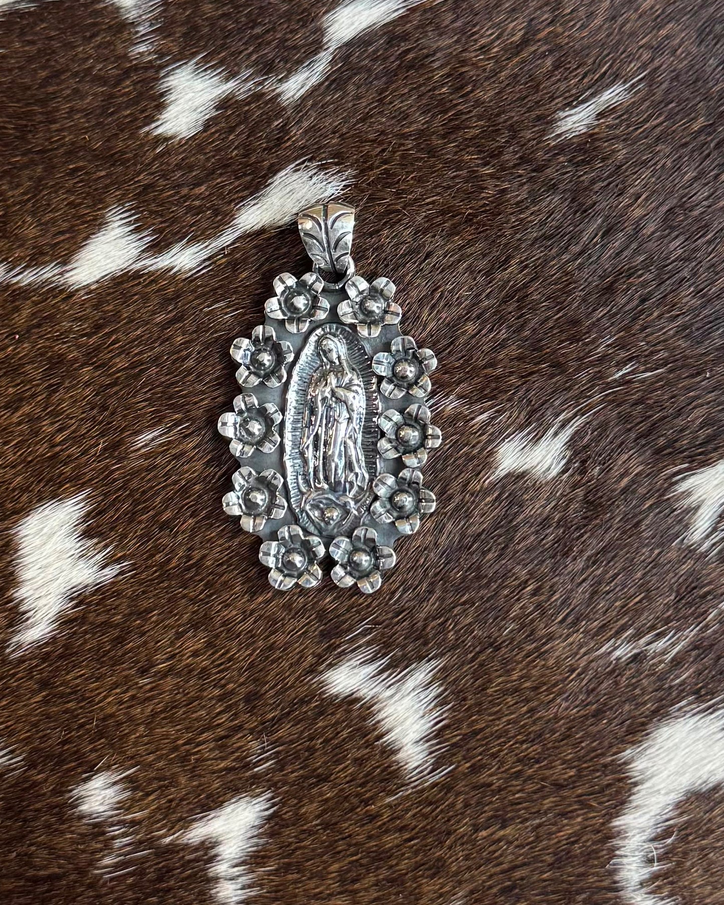 Virgen Pendant *NonNative