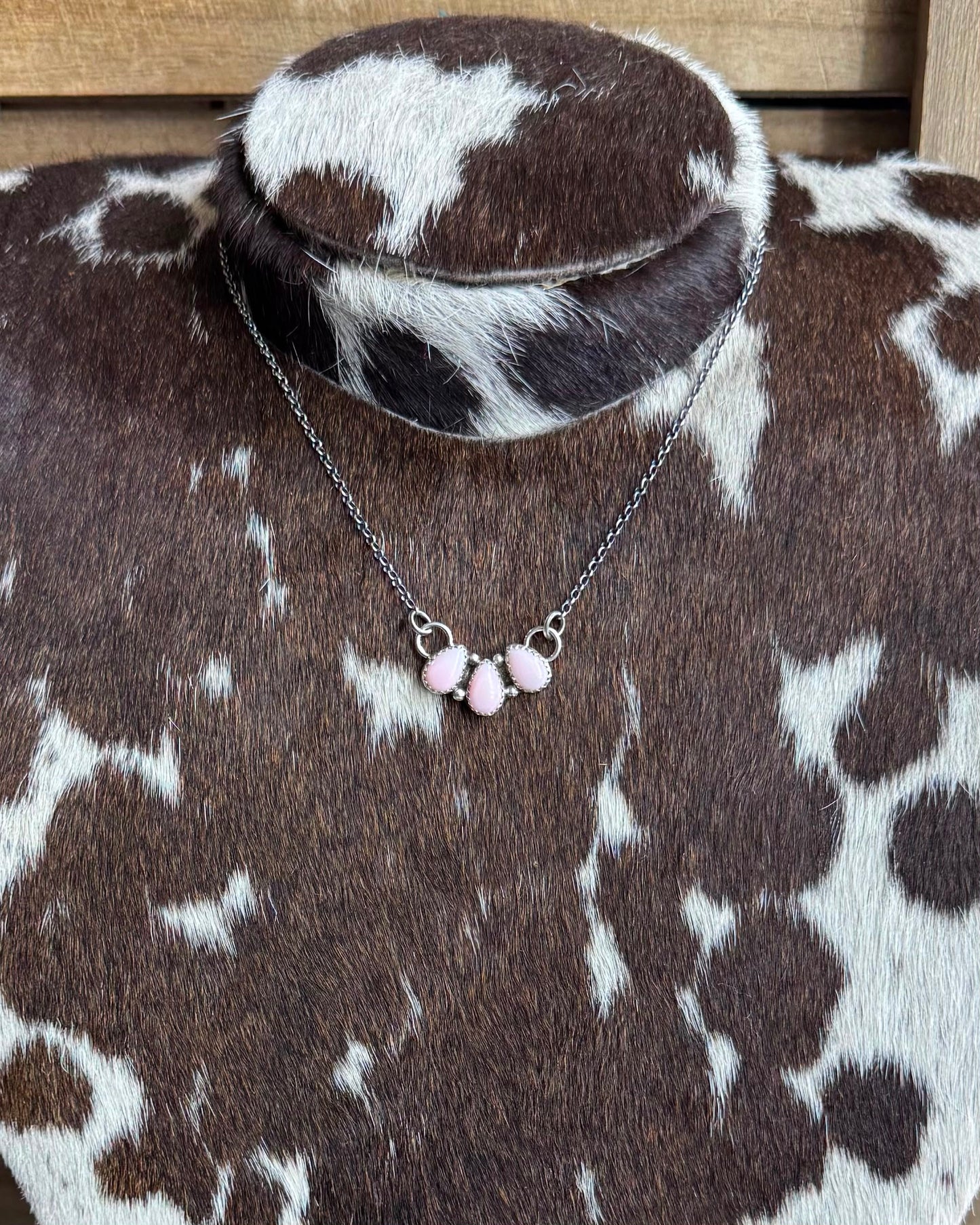 Small 3 Stone Pink Conch Necklace *Native