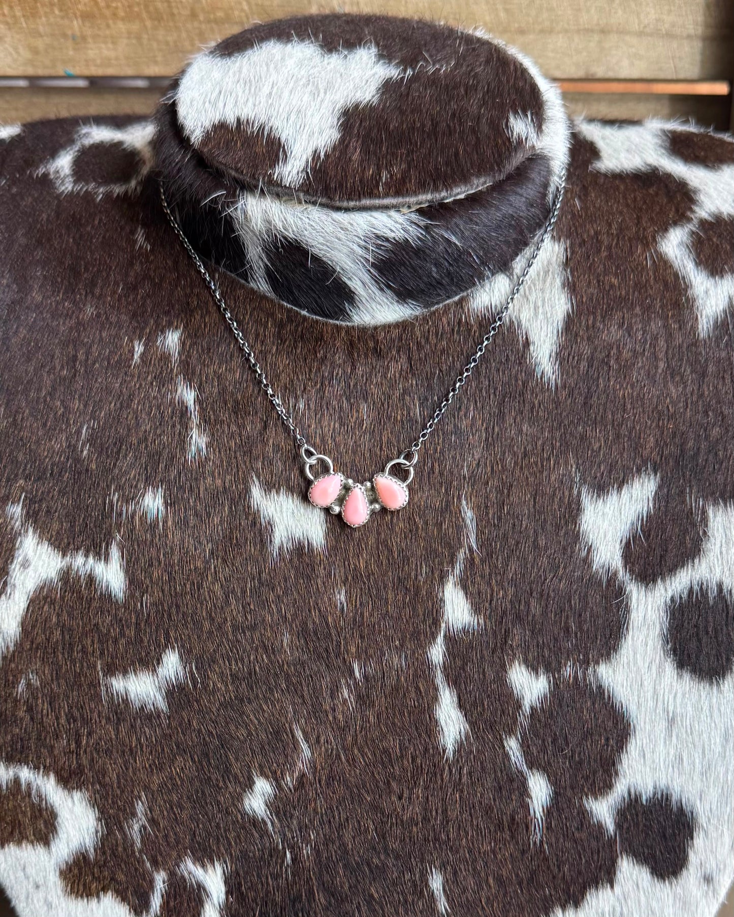 Small 3 Stone Pink Conch Necklace *Native