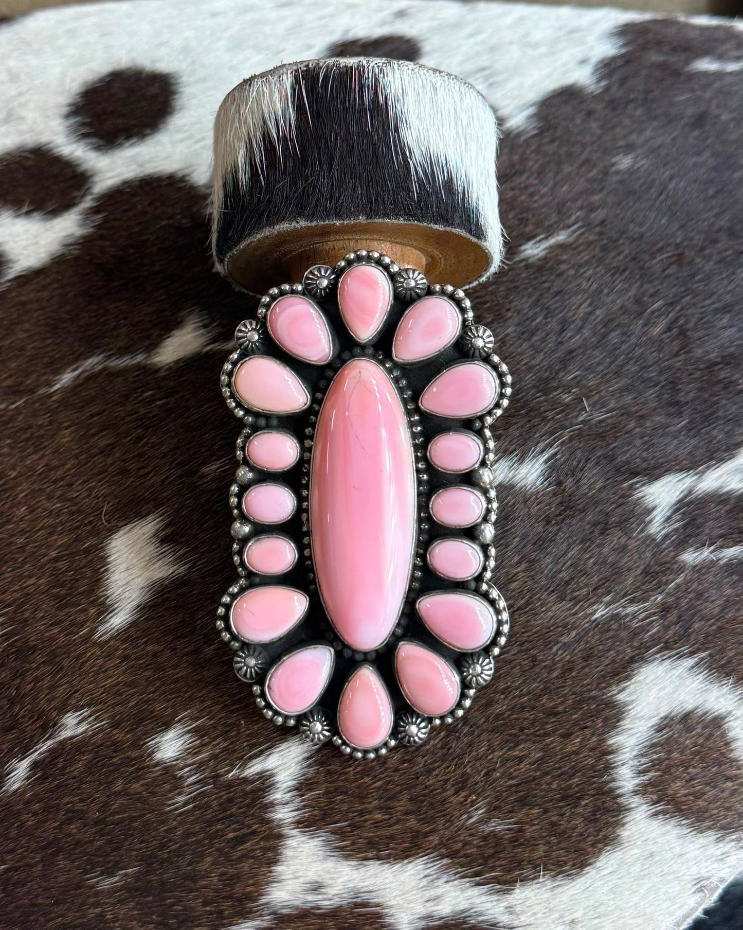Pink Conch Oval Cluster *Native