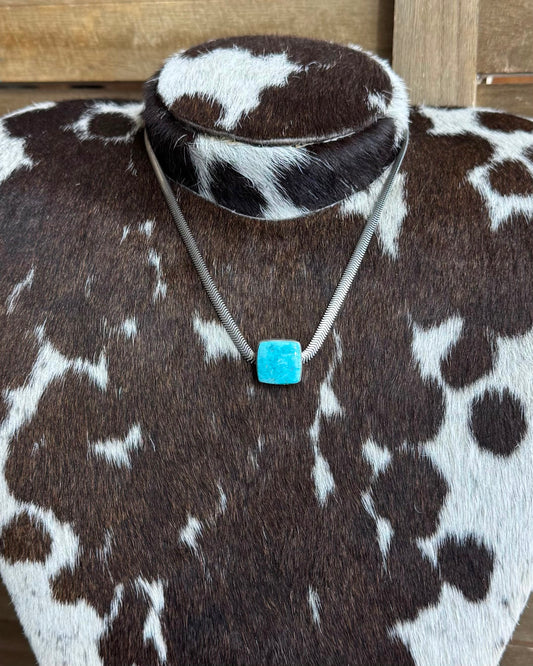 Snake Chain Single Stone Necklace *Native